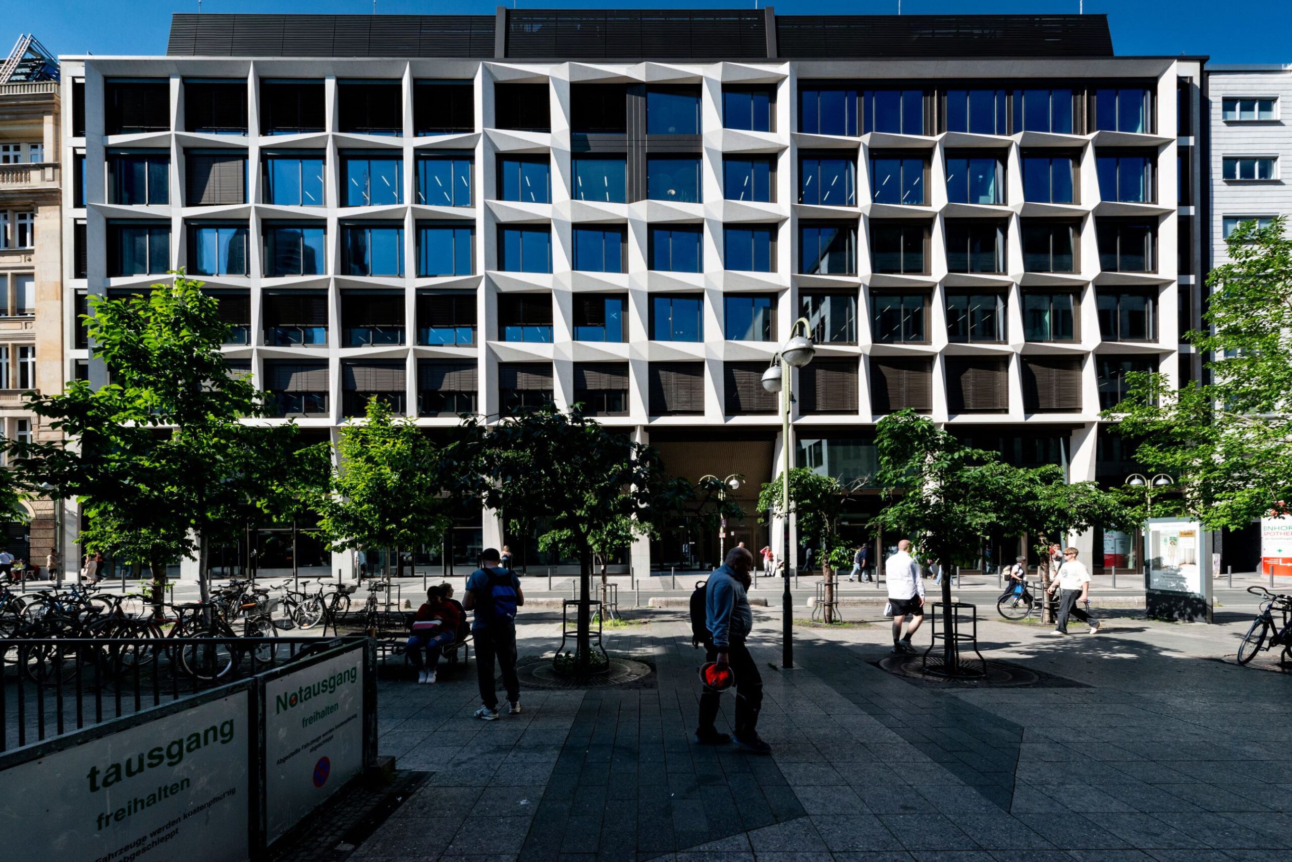 Taurus Ansicht von der Biebergasse Frankfurt